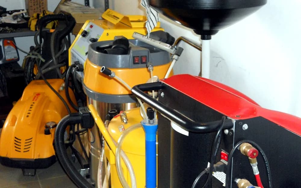 Workshop service equipment used for vehicle care at Soars Auto
